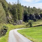 5 Person In Brekke-by Traum Dingja