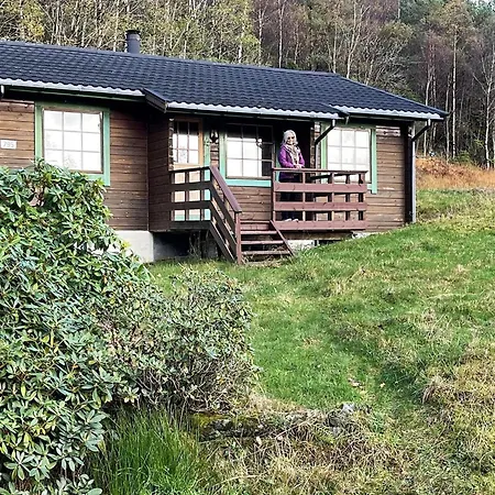 Two-bedroom In Brekke Holiday home *